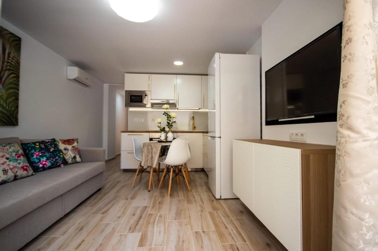 Los Elefantes Apartment San Bartolome Bagian luar foto